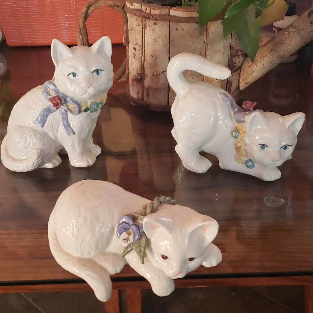 Vintage set of 3 white Kitten Cats home decor - Picture 5 of 16